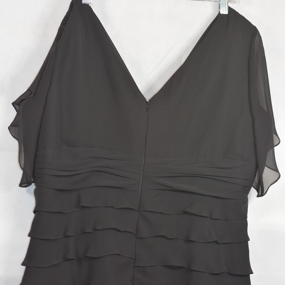 Symphony of Venus SZ 22 Black Dinner Dress - Picture 10 of 12